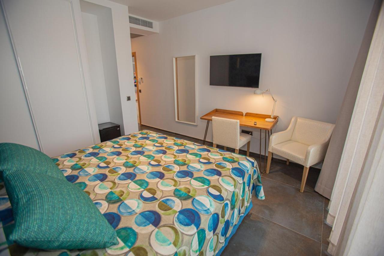 Hotel Adiafa Barbate Bagian luar foto