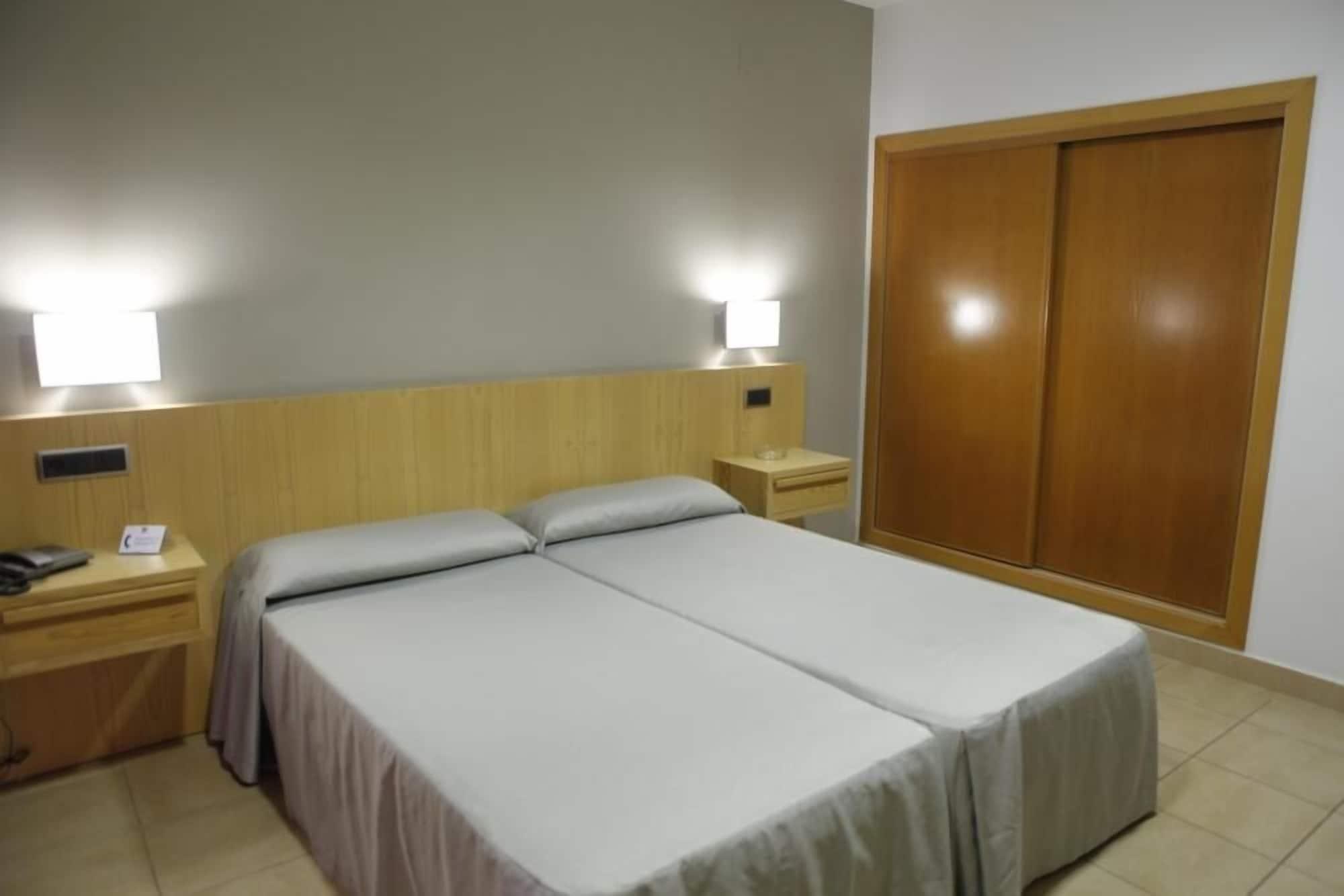 Hotel Adiafa Barbate Bagian luar foto