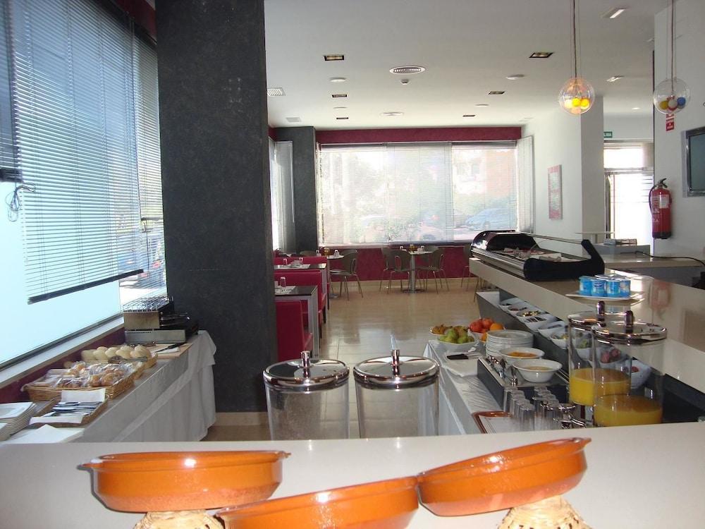 Hotel Adiafa Barbate Bagian luar foto
