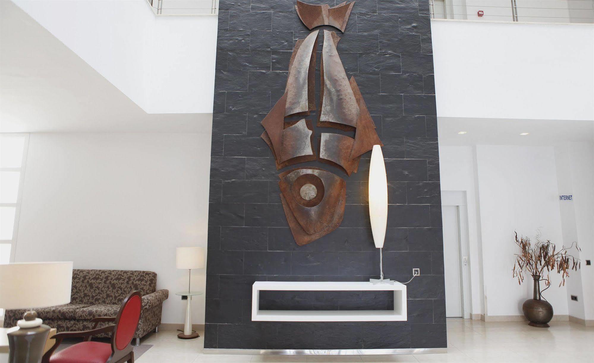 Hotel Adiafa Barbate Bagian luar foto